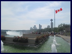 Niagara Falls 55 - viewpoint terrace